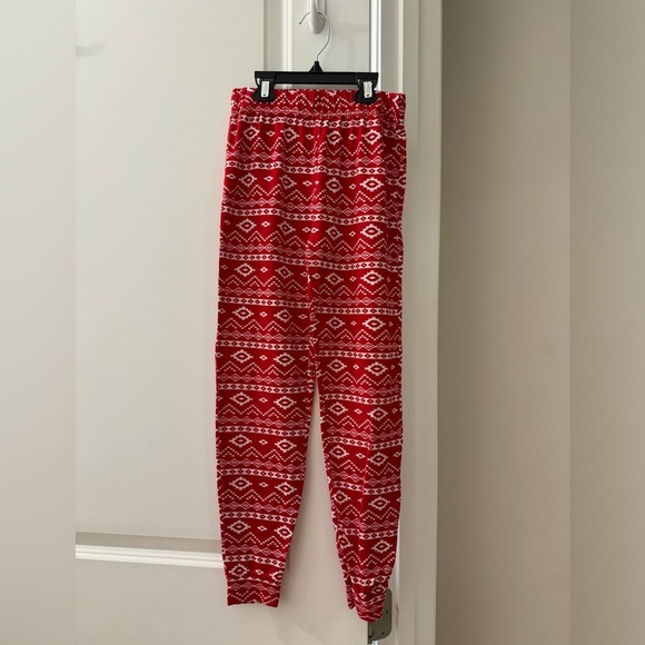 Max & Olivia girls pajama set top and bottom - Picture 3 of 5